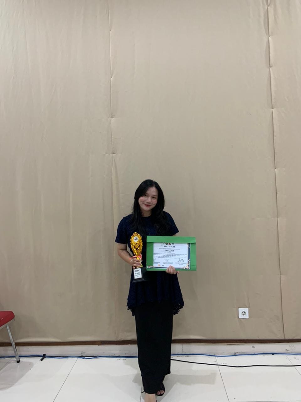 Mahasiswi STTII Yogyakarta Raih Juara 1 Solo Vocal di UKK Nehemia Instiper